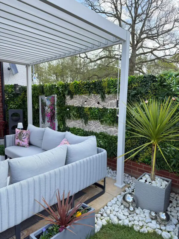 urban chill pergola